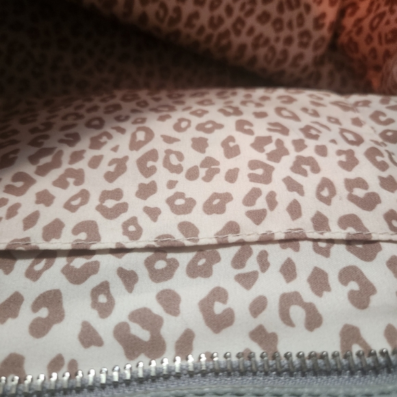 JustFab Elegant Gray Leather Computer Tote Bag - Picture 5 of 9